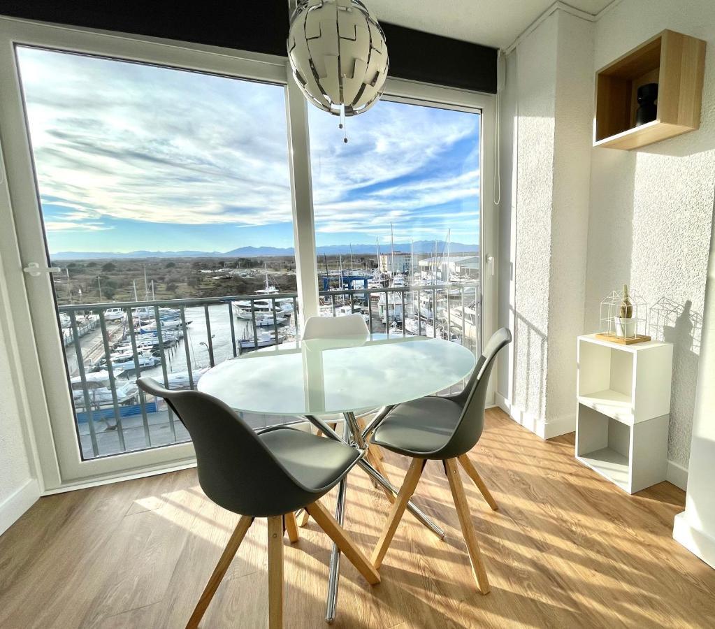 Holidays Penthouse Vues Panoramiques Sur Le Port Naval,Un Sejour Elegant Assure " Wifi Parquing Gratuit Roses Eksteriør billede
